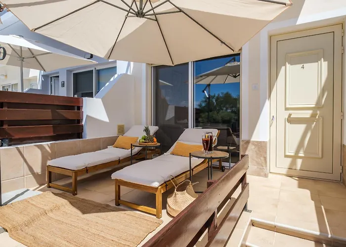 Orange Bliss Townhouse By Nomads