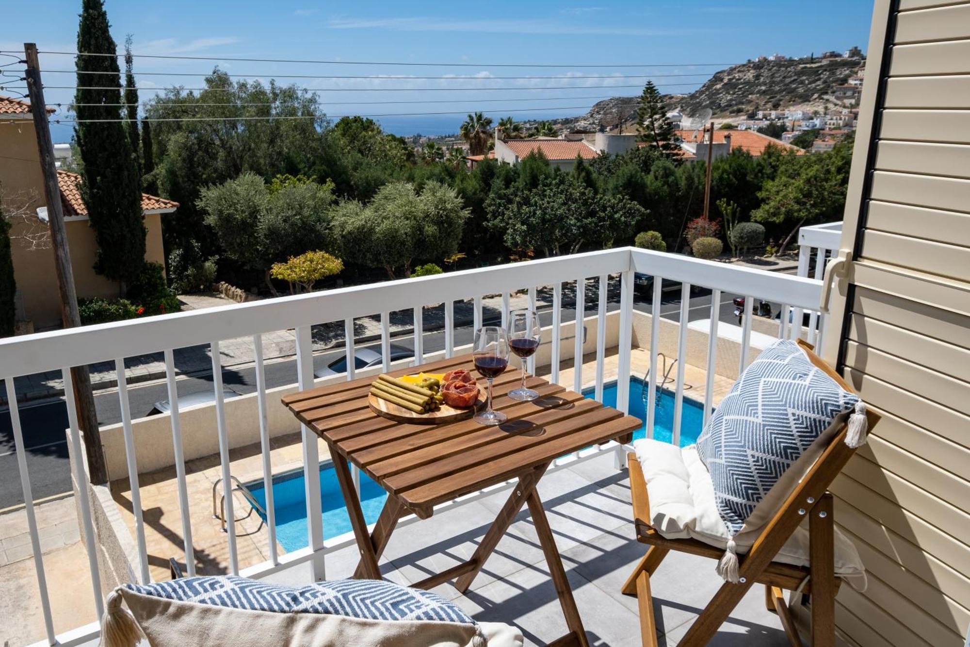 Orange Bliss Townhouse By Nomads Peyia